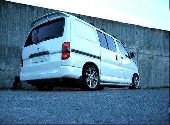 HECKSPOILER TOYOTA HIACE