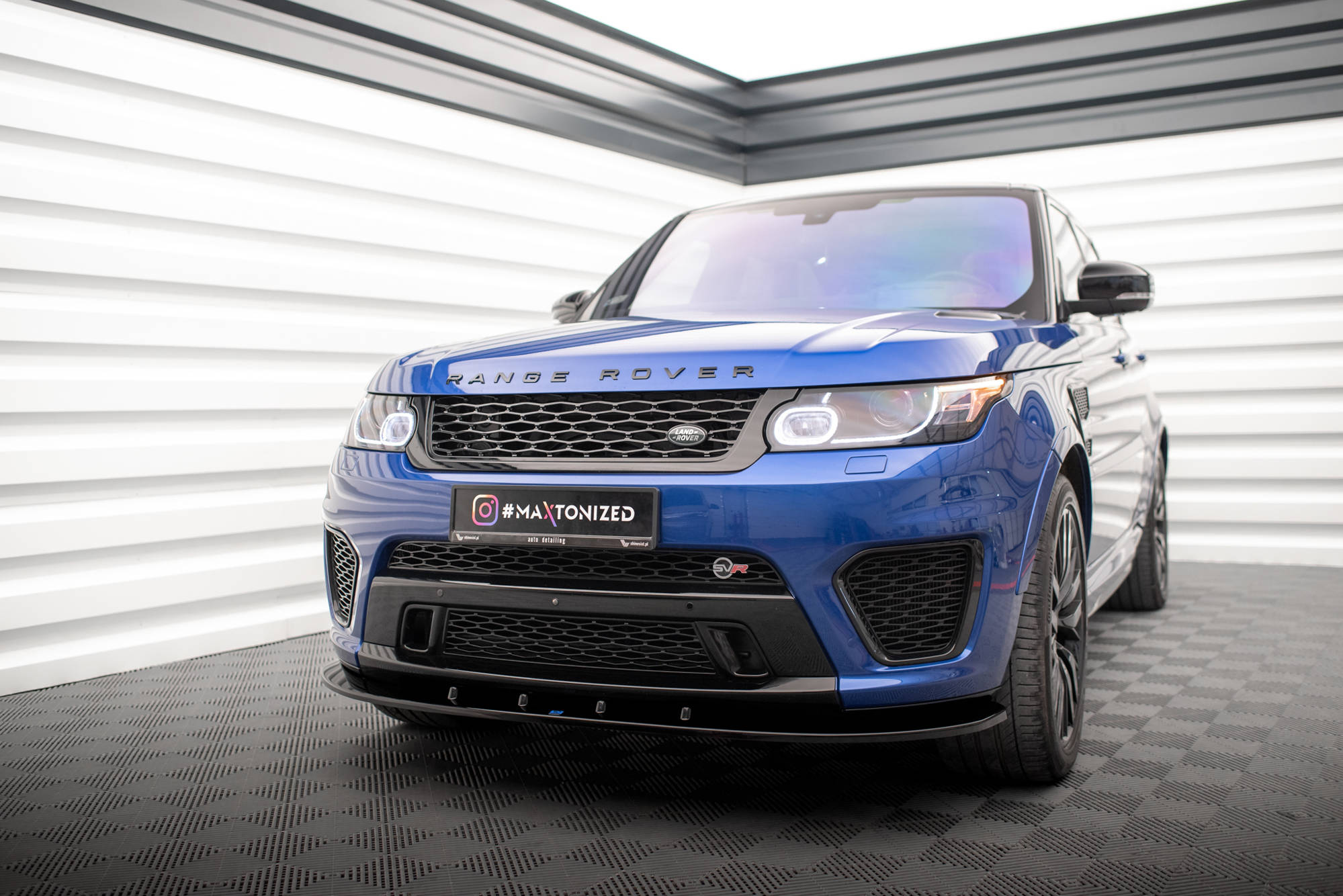 https://maxtondesign.com.de/ger_pl_Front-Diffusor-V-1-Land-Rover-Range-Rover-Sport-SVR-Mk2-18331_6.jpg