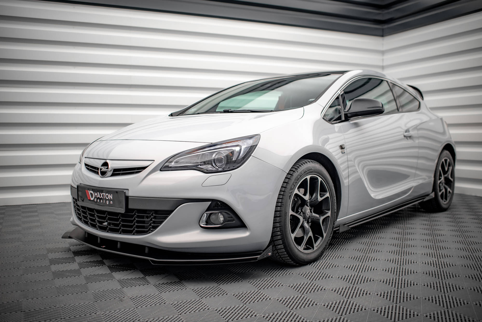 Front Flaps Opel Astra GTC OPC-Line J