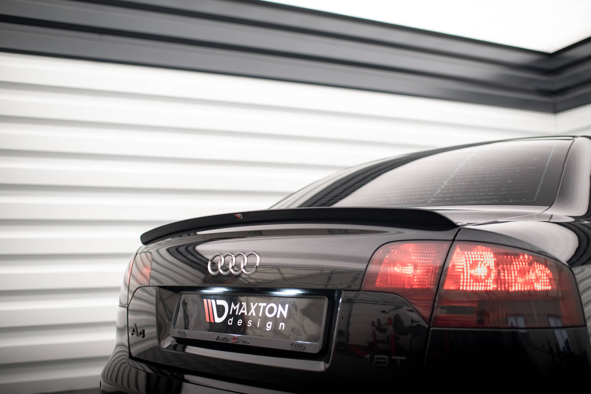 https://maxtondesign.com.de/ger_pl_Spoiler-Cap-Audi-A4-Sedan-S-Line-B7-18589_4.jpg