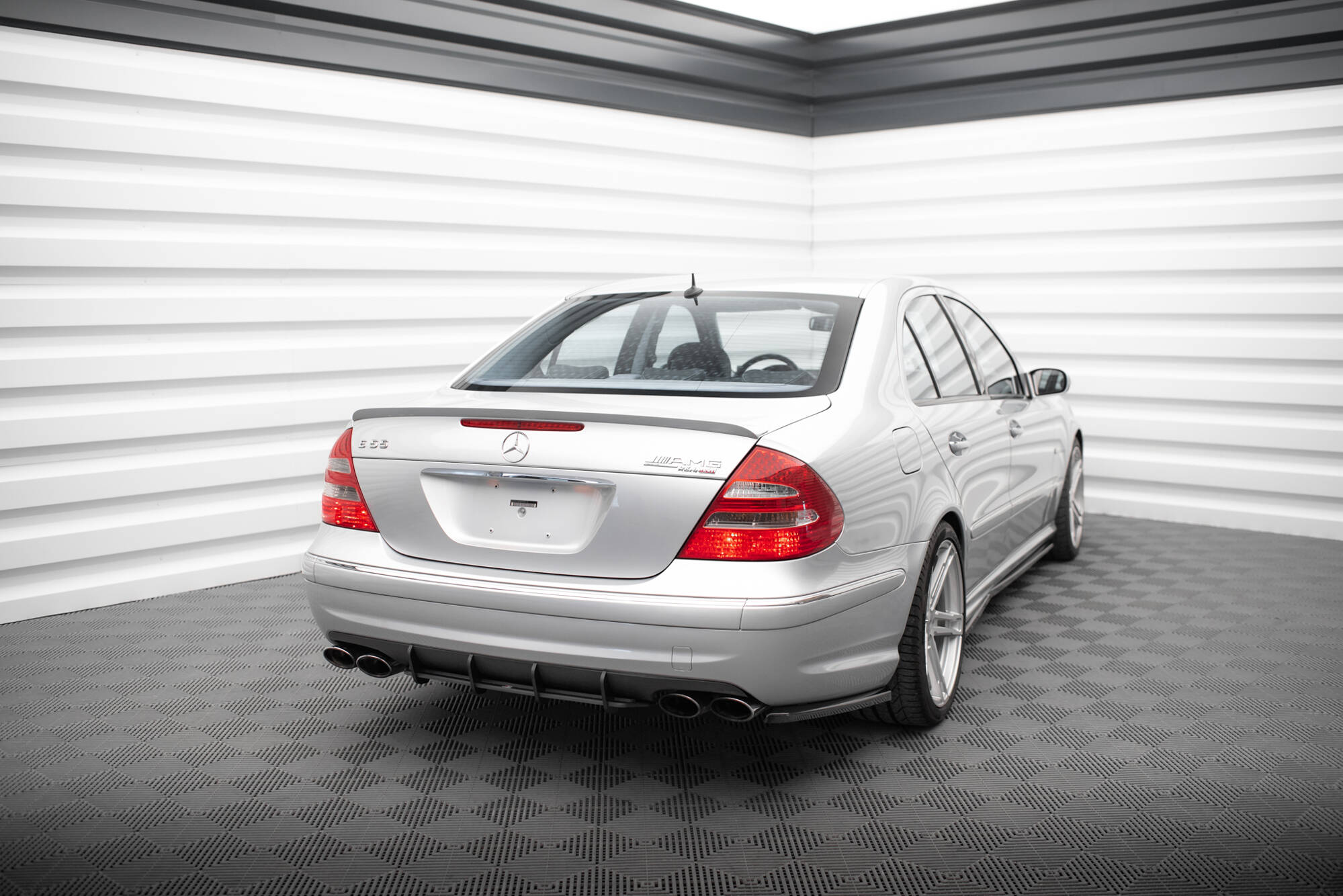 Mercedes Benz E55 Luftfahrwerke » günstig online kaufen!