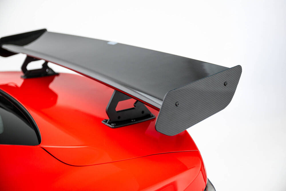 Carbon Spoiler With Internal Brackets Uprights + LED Chevrolet Camaro SS Mk6 Facelift