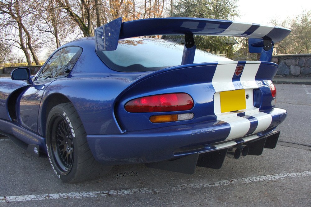 HECKSCHURZE DODGE VIPER GTS