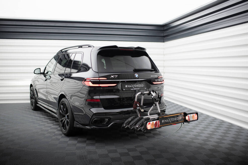 Hinten Splitter (mit einem vertikalem balken) BMW X7 M-Pack G07 Facelift