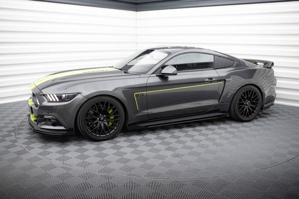 Street Pro Seitenschweller Diffusor + Flaps Ford Mustang GT Mk6 