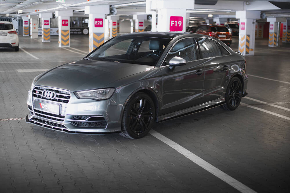 Street Pro Splitter Audi S3 / A3 S-Line Sedan 8V