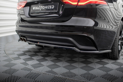 Hinten Splitter (mit einem vertikalem balken) Jaguar XE X760 Facelift