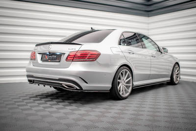 Hinten Splitter (mit einem vertikalem balken) Mercedes-Benz E AMG-Line Sedan W212 Facelift