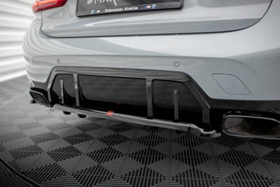 Hinten Splitter (mit einem vertikalem balken) V.1 BMW M340i G20 / G21 Facelift