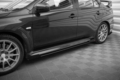 Street Pro Seitenschweller Diffusor + Flaps Mitsubishi Lancer EVO X