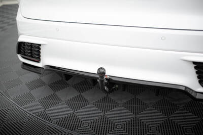 Zentrale Hinten Splitter (mit einem vertikalem balken) Lexus RX F-Sport Mk5