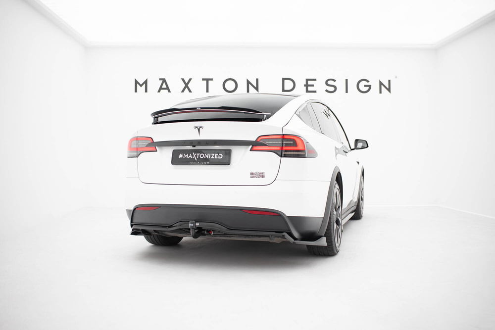 Hinten Splitter (mit einem vertikalem balken) V.2 Tesla Model X Mk1 Facelift