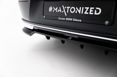 Hinten Splitter (mit einem vertikalem balken) BMW 7 G70