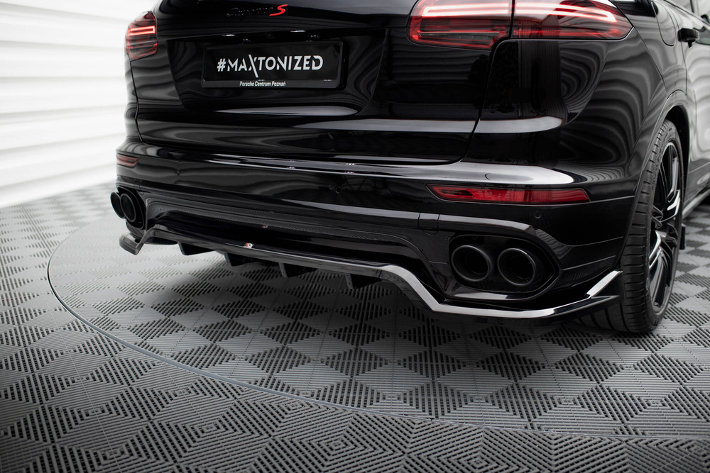 Hinten Splitter (mit einem vertikalem balken) Porsche Cayenne Mk2 Facelift