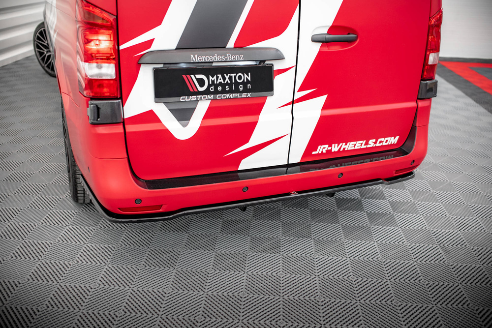 Hinten Splitter (mit einem vertikalem balken) Mercedes-Benz Vito Long / V Long W447 Facelift