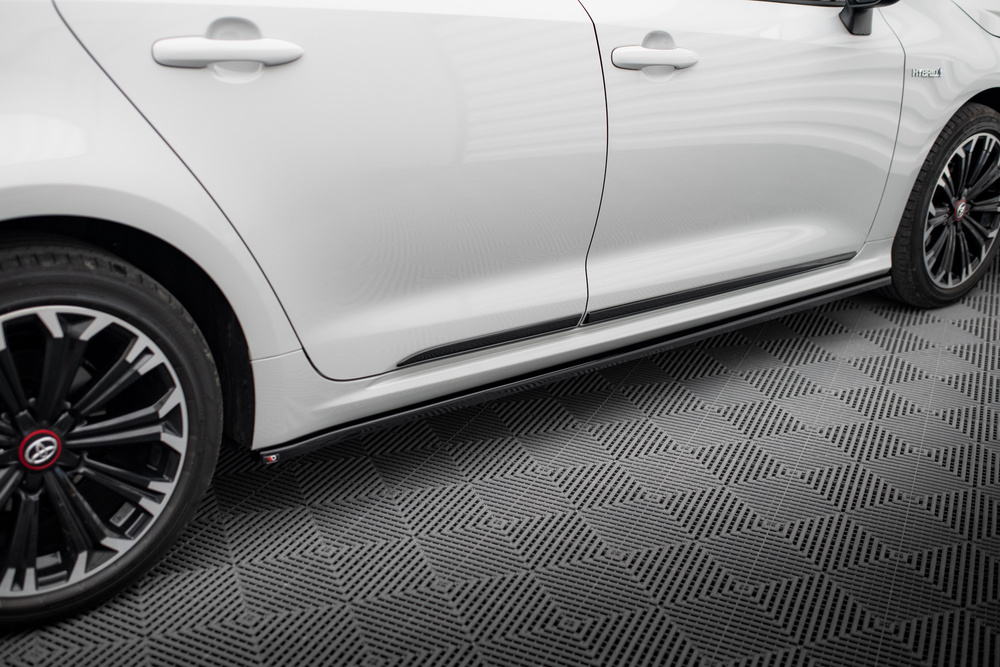 Seitenschweller Diffusor Toyota Corolla XII Sedan