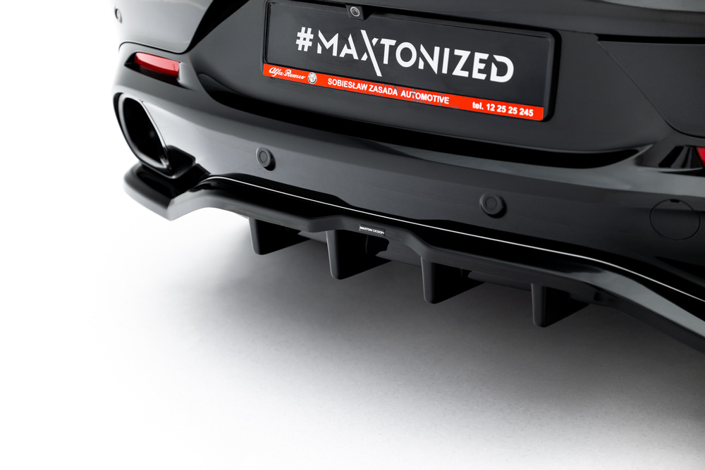 Hinten Splitter (mit einem vertikalem balken) Alfa Romeo Tonale Mk1