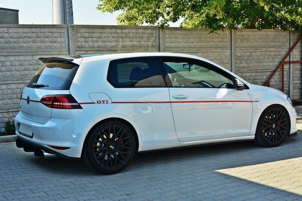 VW GOLF MK7 GTI HECKSCHURZE & HECK DIFFUSOR SEITE L+R