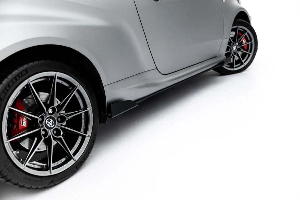 Street Pro Seitenschweller Diffusor + Flaps Toyota GR Yaris Mk4 Facelift