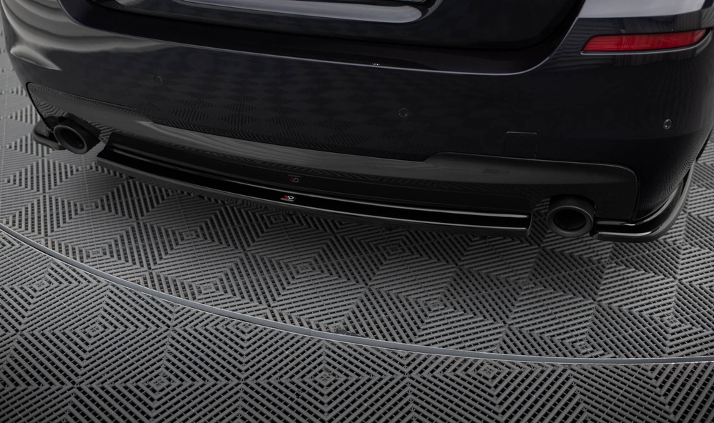 Hinten Splitter BMW 5 F11 M-PACK (mit zwei Einzel AUSPUFFENDROHR)
