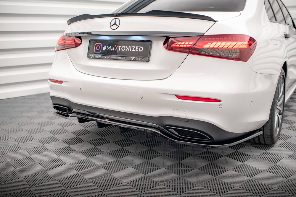 Hinten Splitter (mit einem vertikalem balken) Mercedes-Benz E AMG-Line Sedan W213 Facelift