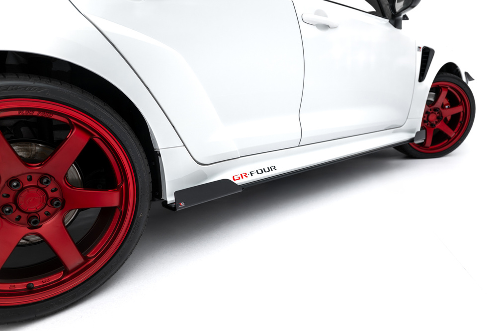 Street Pro Seitenschweller Diffusor + Flaps Toyota GR Corolla Mk12