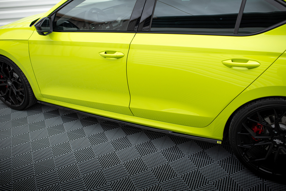Seitenschweller Diffusor V.1 Skoda Octavia RS Liftback / Combi Mk4