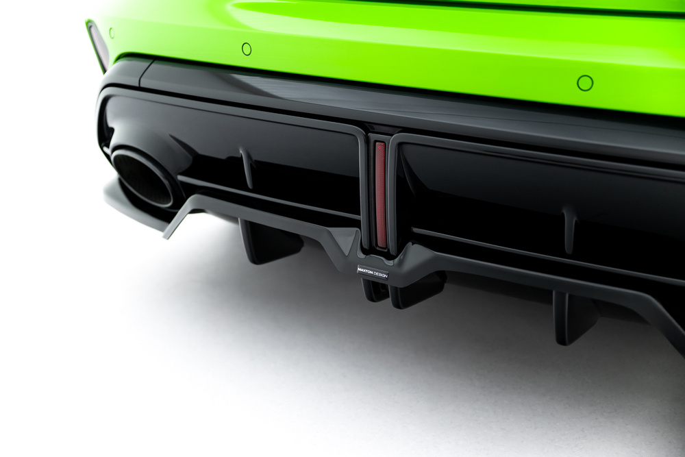 Hinten Splitter (mit einem vertikalem balken) V.2 Audi RS3 Sportback 8Y Facelift