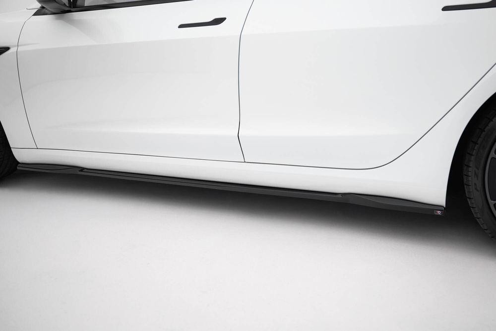 Seitenschweller Diffusor V.2 Tesla Model 3 Performance Mk1 Facelift 