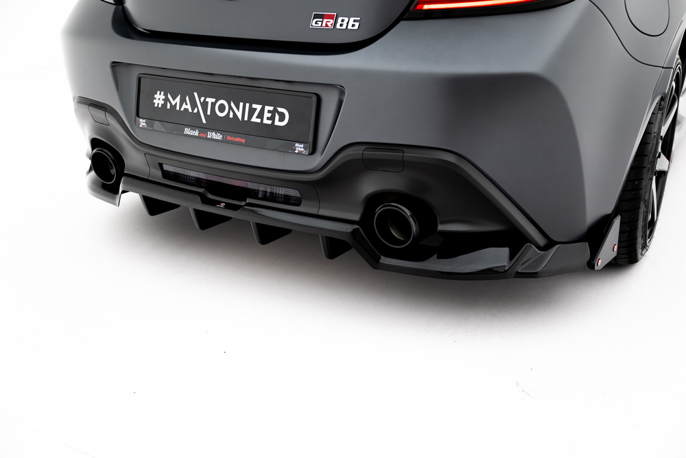 Hinten Splitter (mit einem vertikalem balken) V.1 + Flaps Toyota GR86 Mk1