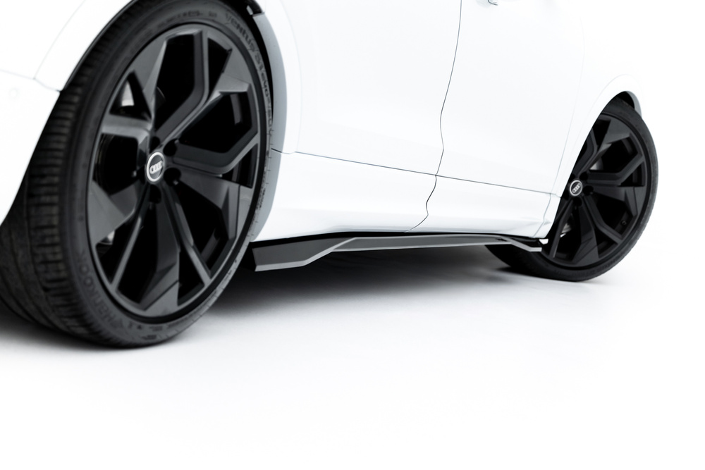 Prepreg Carbon Fiber Seitenschweller Audi RSQ8 Mk1