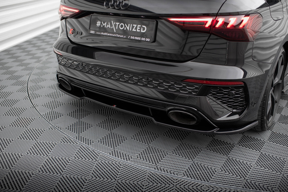 Hinten Splitter Audi RS3 Sportback 8Y