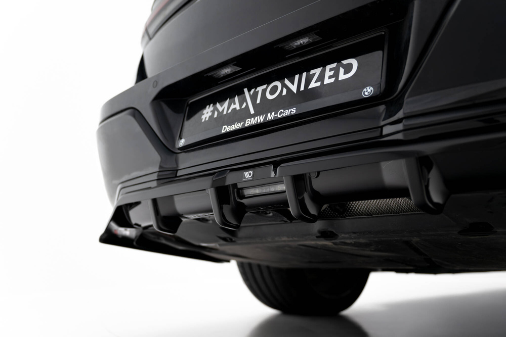 Hinten Splitter (mit einem vertikalem balken) V.1 BMW 7 M-Pack G70
