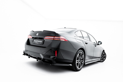 Hinten Splitter (mit einem vertikalem balken) V.1 BMW 5 / i5 M-Pack Sedan / Touring G60 / G61