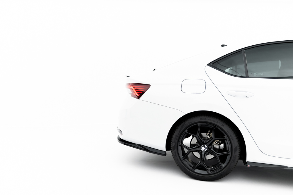 Heck Diffusor Seite Skoda Octavia Sportline Liftback / Combi Mk4 Facelift