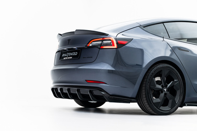 Heck Diffusor Seite V.2 Tesla Model 3