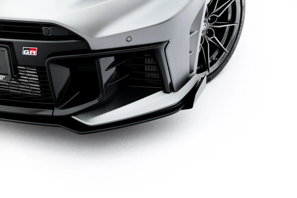 Street Pro Splitter + Flaps + Flaps Toyota GR Yaris Mk4 Facelift