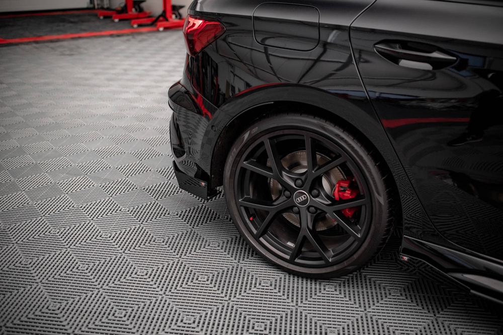 Street Pro Heck Diffusor Seite + Flaps Audi RS3 Sportback 8Y