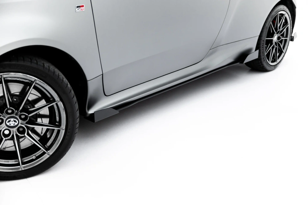 Street Pro Seitenschweller Diffusor + Flaps Toyota GR Yaris Mk4 Facelift